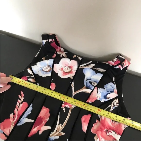 White House Black Market Floral Fit & Flare Dress - Picture 14 of 16